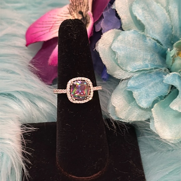 NEW! Halo Mystic Topaz Ring - Picture 2 of 6